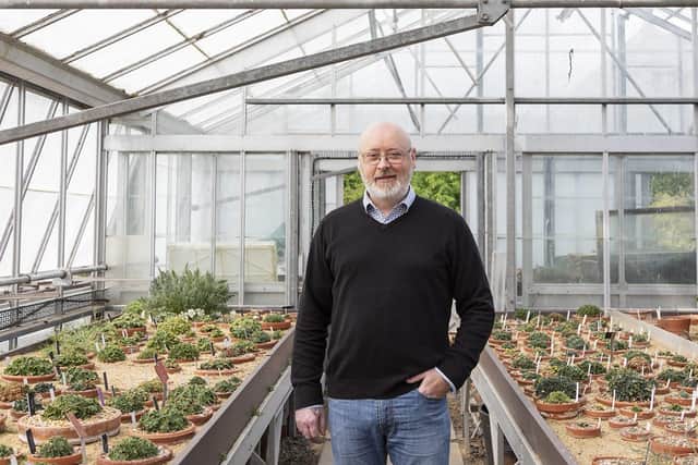 Dr Matt Elliot, plant health and biodiversity scientist
