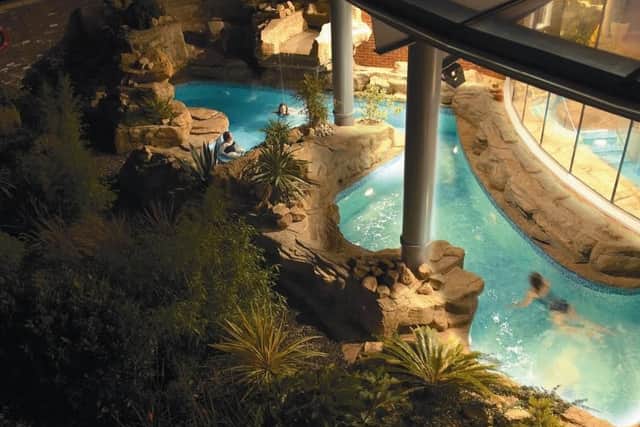Flow from indoors to outside in the warm thermal pool and enjoy a series of massage jets