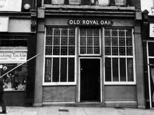 Did you ever pay a visit to the cosy Old Royal Oak on Kirkgate when it was around?