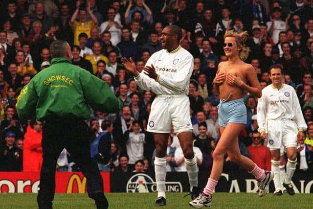 Brian Deane lead the applause for the streaker who ran onto the pitch against Middlesborough.