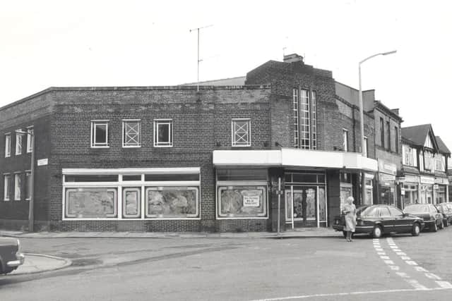 Residents told city planners their suburb has enough pubs. More than 120 people protested about a scheme to convert a building at the junction of North Lane, Ash Road and Cross Chapel Street into another one.