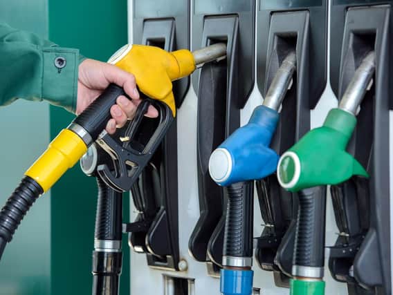 The price difference between diesel and unleaded has grown to 2.9p/litre