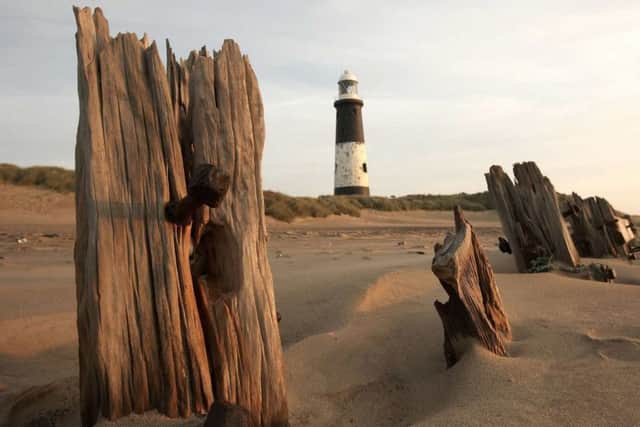 September 2007
The old lighthouse, Spurn Point, East Yorkshire.
Picture by Les Gibbon©Hull News & Pictures
Tel: 07971 546747