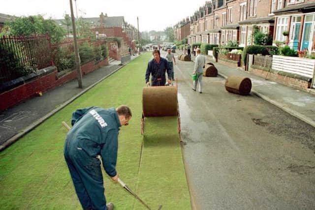 Methley Terrace,  Leeds,  is turfed today (Friday) to Launch Transport 2000's "Streets For People" campaign,  designed to encourage people to reduce the ammount of traffic in their neighbourhoods. Photo by Paul Barker/PA. See PA Story TRANSPORT Streets.