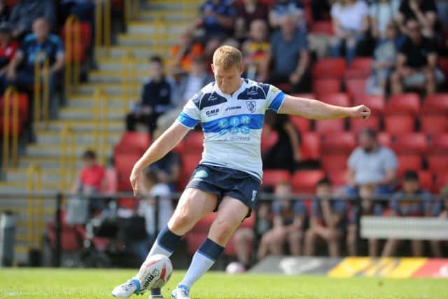 Ian Hardman surpassed 100 goals for the season.