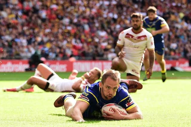George King scores against Catalans Dragons in the Challenge Cup Final.