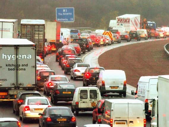 There are reports of a serious collision on the M621 in Leeds.