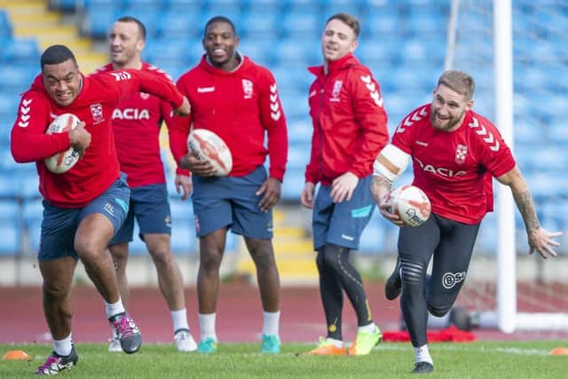 Reece Lyne takes on Sam Tomkins during England training. PIC: Allan McKenzie/SWpix.com