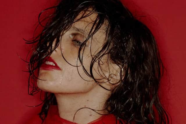 ANNA CALVI