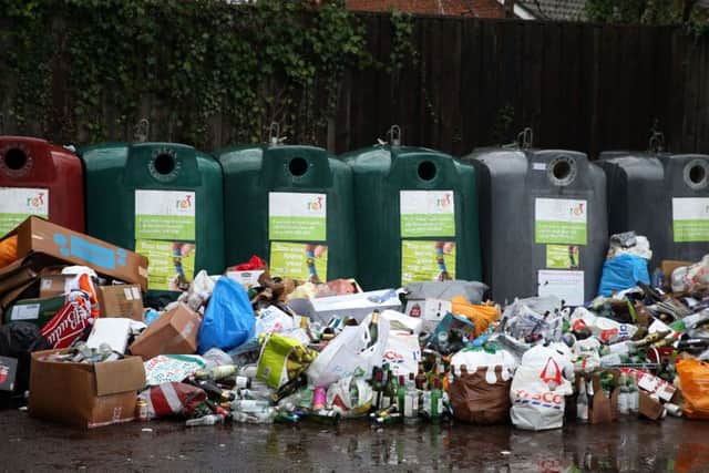 How can the amount of plastic waste be reduced?