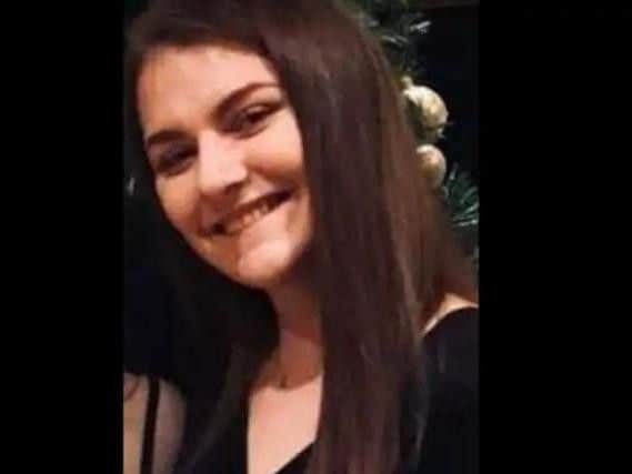 Libby - who was wearing a black long sleeved top, leather jacket and black denim skirt with lace - was spotted "very drunk" after getting out of the taxi, it was reported.