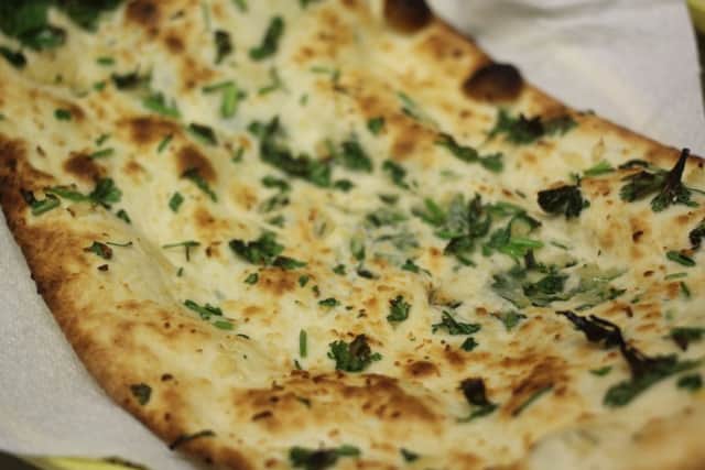 The Corner Cafe - Oliver review. Garlic and Corriander Naan