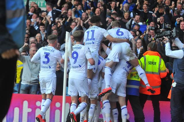 Pablo Hernandez netted an 83rd-minute winner as Leeds United moved back into the automatic promotion places.