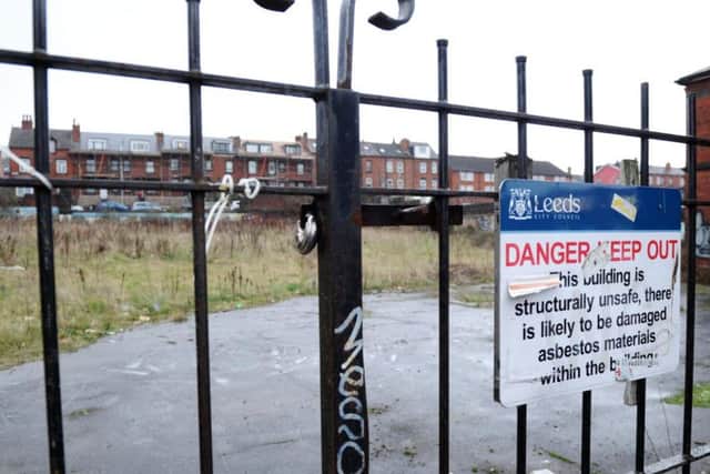 The locked-up Royal Park School plot in Hyde Park. Picture: Jonathan Gawthorpe.