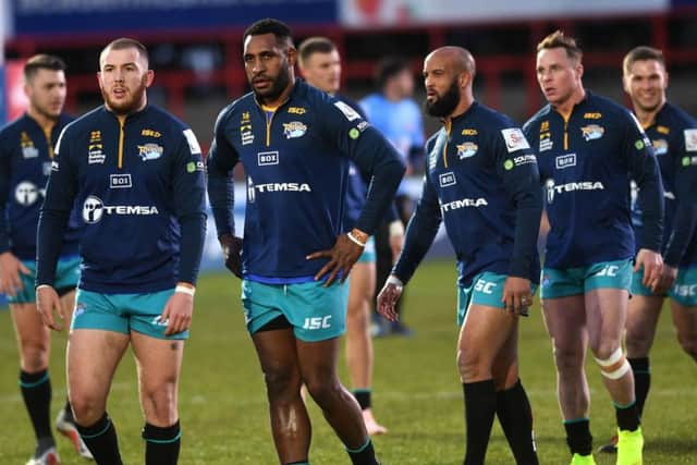 Leeds Rhinos players warm-up at Hull KR.
Picture: Jonathan Gawthorpe.