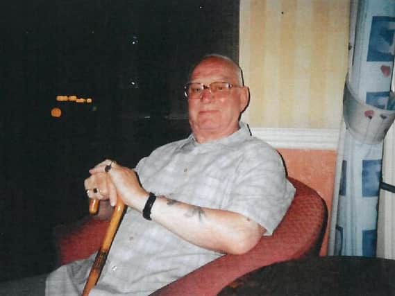 Derek Middleton died from mesothelioma - a cancer of the lining of the lung that is associated with asbestos exposure.