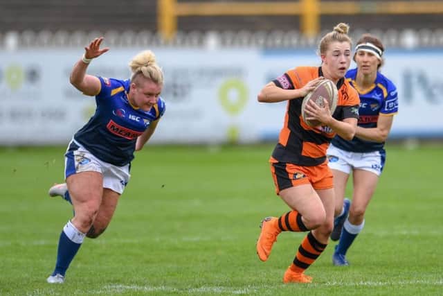 Action from Castleford Tigers v Leeds Rhinos yesterday.