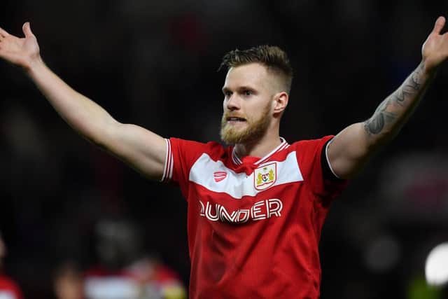 Bristol City look set to complete the signing of Chelsea defender Tomas Kalas, having already signed Jay Dasilva from the Blues this week. (Bristol Post)