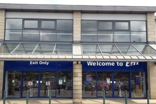 Saturday, August 3, will see the long awaited opening of B&M's new Kirkstallstoreon Savins Mill Way.