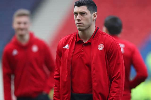 Aberdeen boss Derek McInnes has claimed he's keen to keep defender Scott McKenna at the club, despite rumoured interest from Nottingham Forest. (Evening Express)
