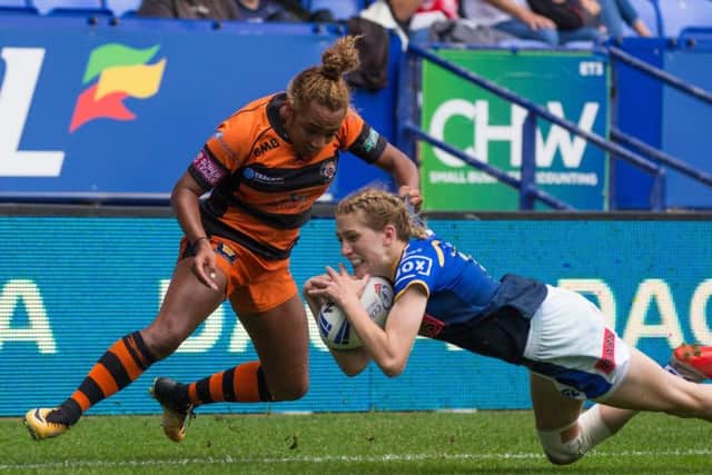 Caitlin Beevers touches down in the Challenge Cup final.