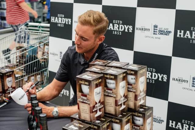 England cricketer Stuart Broad at Asda, Pudsey, Leeds, on Tuesday 27 August 2019, promoting Hardy's wines. Image credit: Susana Micolta at Nexus PR.