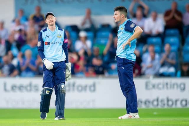 Yorkshire's Jonathan Tattersall and Jordan Thompson's dejection shows as Worcester run down their target against Yorkshire. (Picture: SWpix.com)