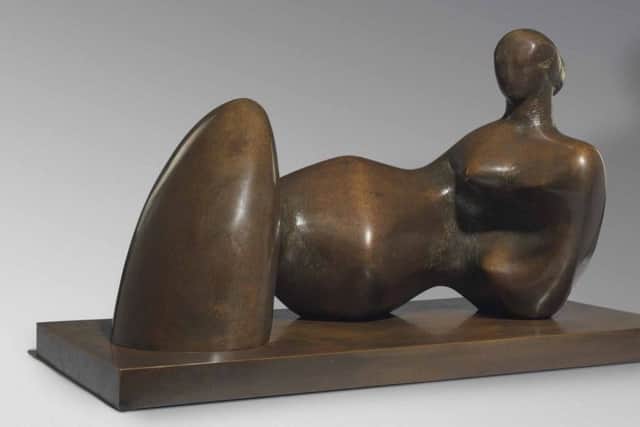 Henry Moore sculpture 'Reclining Figure: Umbilicus'