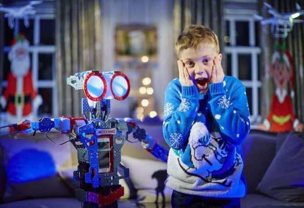 To celebrate the 25th anniversary of the classic film Home Alone Maplin have recreated modern versions form the film using gadgets form the store.