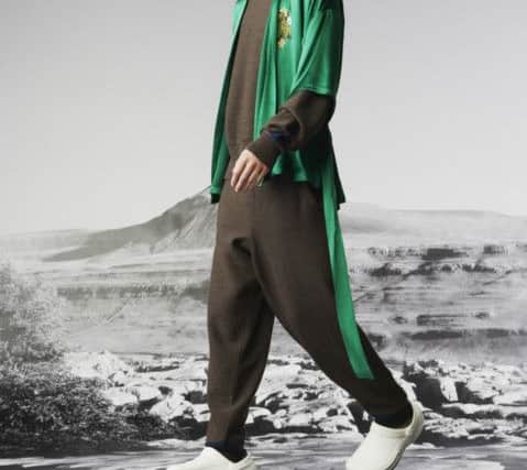 A flash of green offsets rich earthy tones.

Styling - Julian Ganio
Grooming - Yang Jin Dian
Model - Tony Or at NEVS.