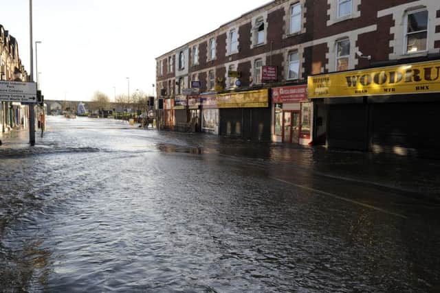 DECEMBER 2015: Flooding on Kirkstall Road.