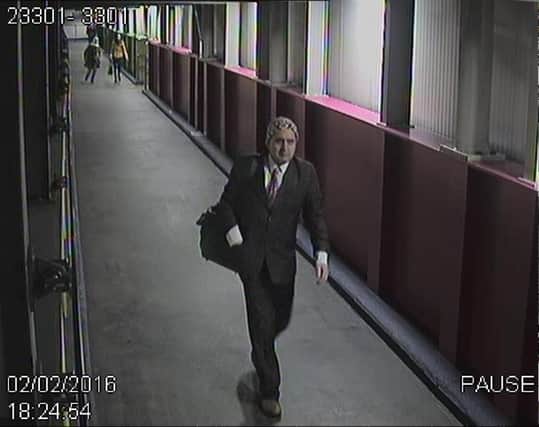 Do you recognise this man? Call British Transport Police on 0800 405040