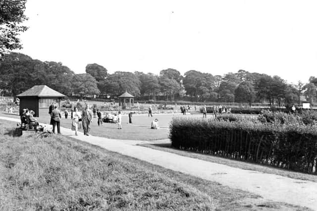 Horsforth Hall Park, c 1950.
Picture courtesy of Leeds Library and Information Service,www.leodis.net