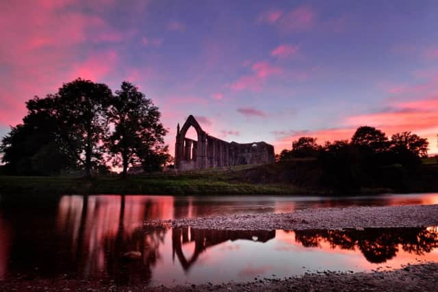PIC: Bruce Rollinson