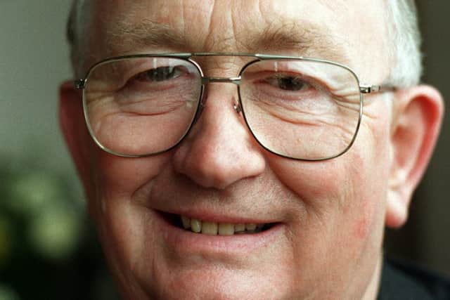 Dr Graham Kirkland