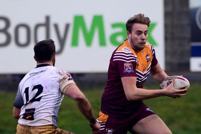 Batley's James Harrison scored two tries in the opening five minutes against Castleford.