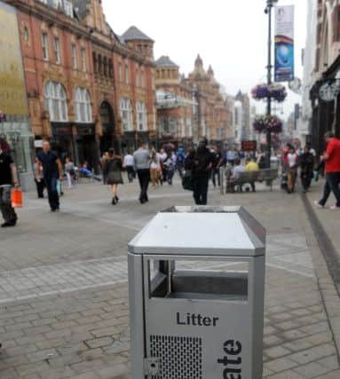 Litter bin Briggate, Leeds
