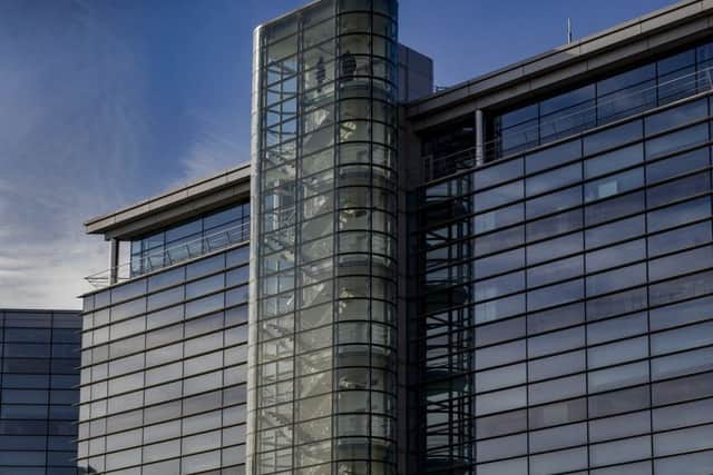 Date: 22nd March 2016. Picture James Hardisty.  Yorkshire Evening Post Photo Essasy.......Architecture around Leeds City Centre. Pictured Princes Exchange, Princes Square, Leeds.