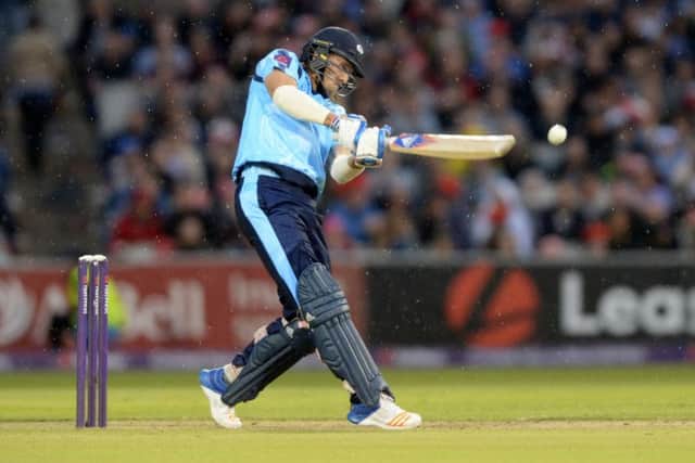 David Willey smashed 70 from 38 balls to help Yorkshire Vikings to victory against Birmingham Bears.