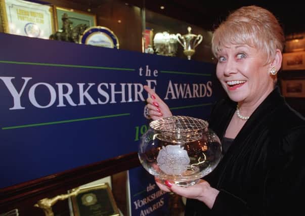 1996: Actress Liz Dawn with her award for Yorkshire Woman of the Year.