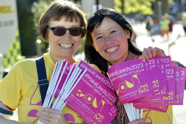 Bid volunteers Karen Priestley and Ai Lyn Tan.