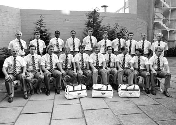 THE 1986-87 ENGLAND CRICKET TEAM LINE UP BEFORE LEAVING FOR AUSTRALIA AND THE ASHES TOUR. FROM LEFT: BACK ROW: LAURIE BROWN (PHYSIO) BRUCE FRENCH, WILF SLACK, PHILLIP DE FREITAS, CHRIS BROAD, JAMES WHITAKER,GLADSTONE SMALL, JACK RICHARDS, BILL ATHEY, PETER AUSTEN (SCORER) FRONT ROW: MICKEY STEWART (TEAM MANAGER) NEIL FOSTER, IAN BOTHAM, DAVID GOWER, MIKE GATTING, Peter Lush, JOHN EMBUREY (V-CAPT), PHIL EDMONDS, ALLAN LAMB, GRAHAM DILLEY.