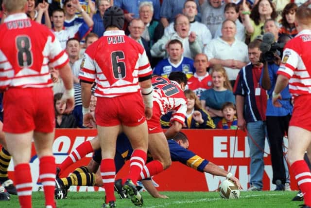 Brad Godden touches down to score Leeds Rhinos' clinching try against Wigan in 1998.