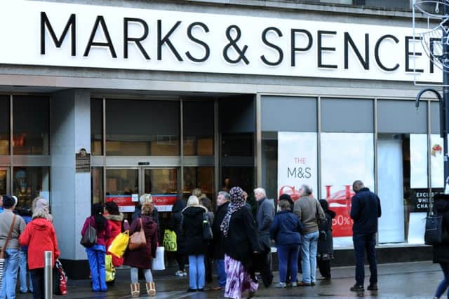 Boxing Day sales shoppers queue outside Marks & Spencer on Briggate in Leeds.
26th December 2017.
Picture Jonathan Gawthorpe