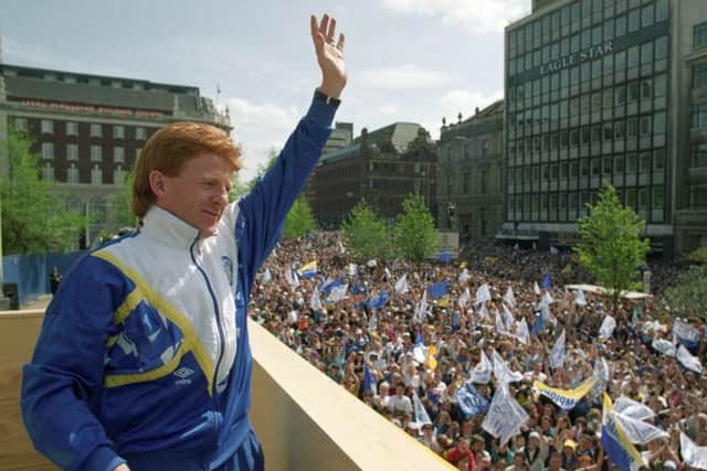 Could former Whites player Gordon Strachan replaced Thomas Christiansen at Leeds?