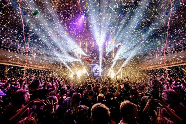 Think glitter balls and all things sparkling  including the drinks.