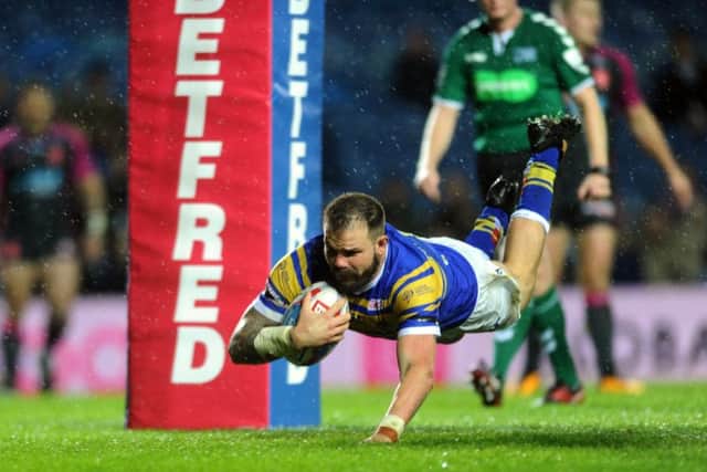 Adam Cuthbertson scores his side's first try against Hull KR.