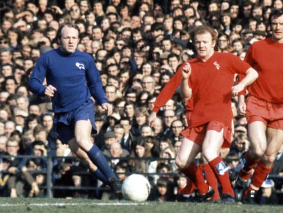 Billy Bremner wears red during the 1973 FA Cup tie at Derby. (Photo: Andrew Varley)
