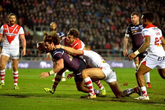 Anthony Mullally scores Leeds Rhinos' opening try against 
St Helens.