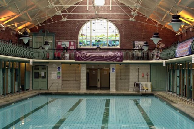Ash Merlyn Pool Caroline Verdon: Arthur's making a splash at his swimming lessons